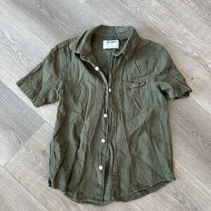 3/20$ Old Navy linen blend boys green short sleeve button up shirt size M(8)